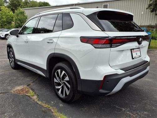 2025 Volkswagen Tiguan 2.0T S