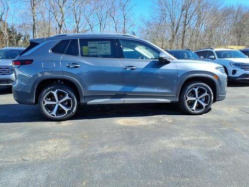 Platinum Gray Metallic 2026 Volkswagen Tiguan 2.0T SE