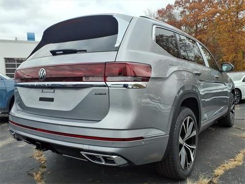 2026 Volkswagen Atlas 2.0T SEL Premium R-Line
