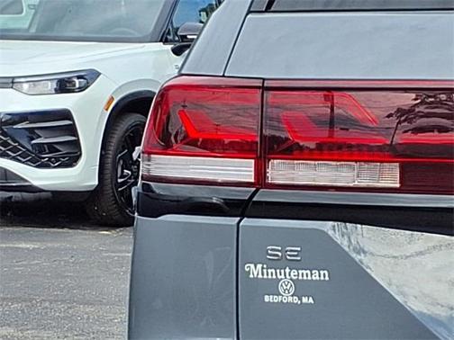 2025 Volkswagen Atlas 2.0T Peak Edition