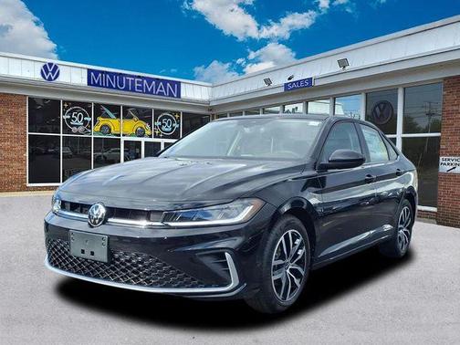 Deep Black Pearl Effect 2026 Volkswagen Jetta 1.5T SE
