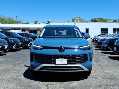 Monterey Blue Pearl 2026 Volkswagen Tiguan 2.0T SE
