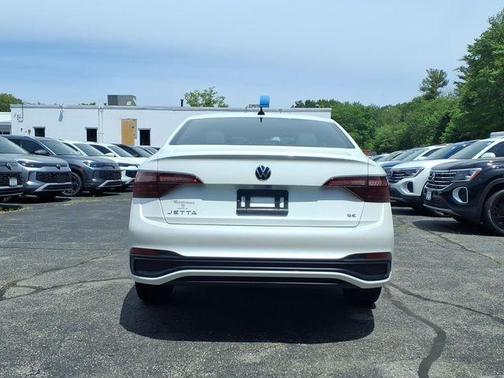Opal White Pearl Effect 2023 Volkswagen Jetta 1.5T SE