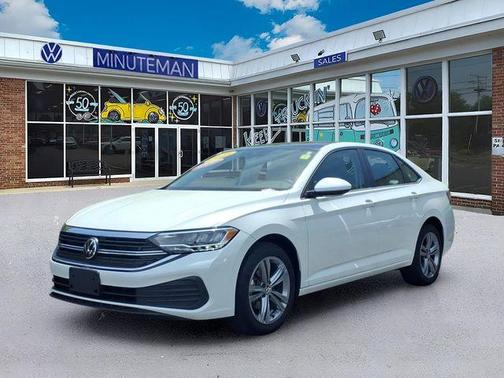 Opal White Pearl Effect 2023 Volkswagen Jetta 1.5T SE