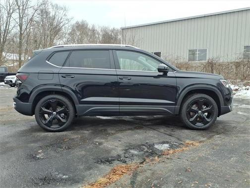 2026 Volkswagen Taos 1.5T SEL