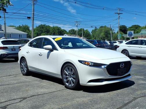Snowflake White Pearl 2024 Mazda Mazda3 FWD w/Preferred Package