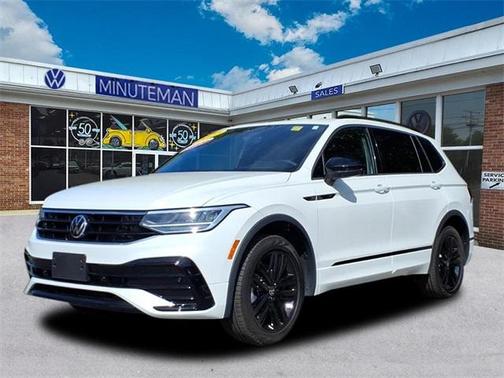 2022 Volkswagen Tiguan 2.0T SE R-Line Black