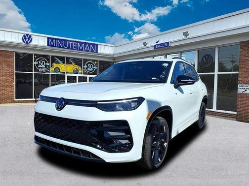 Opal White Pearl 2026 Volkswagen Tiguan 2.0T SE R-Line Black