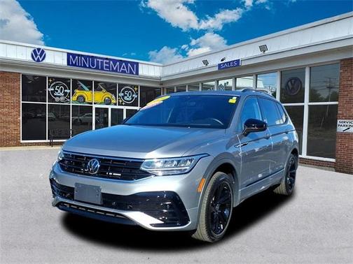 2024 Volkswagen Tiguan 2.0T SE R-Line Black
