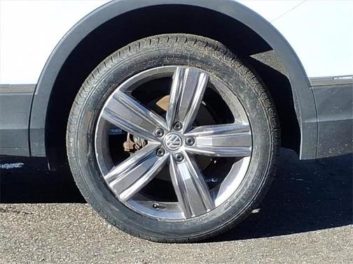 2020 Volkswagen Tiguan 2.0T SEL
