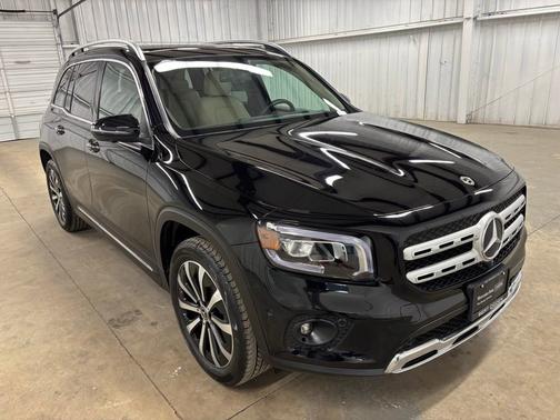 2023 Mercedes-Benz GLB 250 