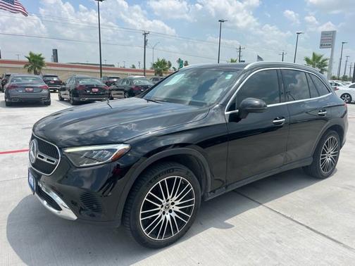 2023 Mercedes-Benz GLC 300