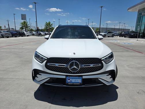 Polar White 2026 Mercedes-Benz GLC 300 Base