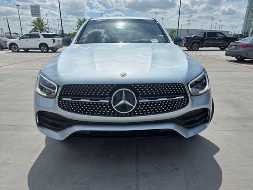 Cirrus Silver Metallic 2023 Mercedes-Benz GLC 300
