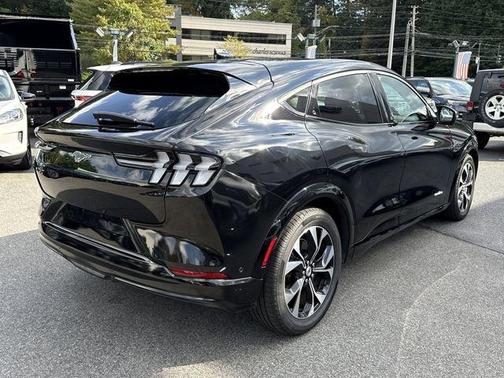 2022 Ford Mustang Mach-E Premium