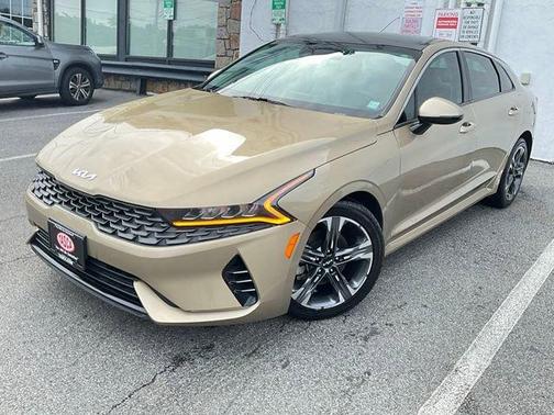2022 Kia K5 EX