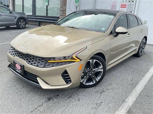 2022 Kia K5 EX