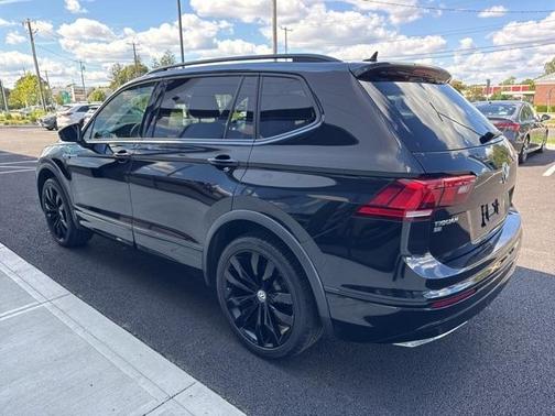 2021 Volkswagen Tiguan 2.0T SE R-Line Black