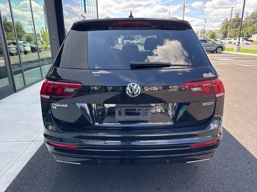 2021 Volkswagen Tiguan 2.0T SE R-Line Black