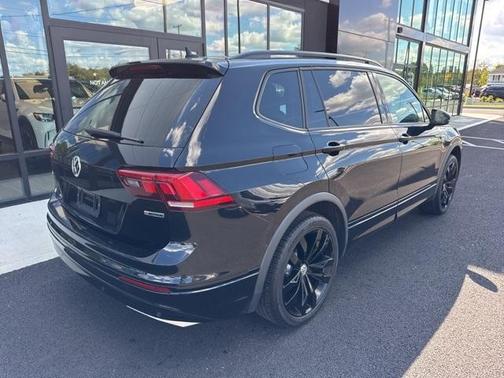 2021 Volkswagen Tiguan 2.0T SE R-Line Black