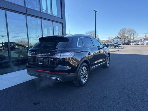 2020 Lincoln Nautilus Standard