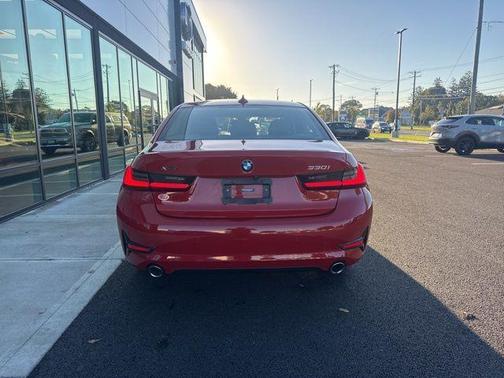 2021 BMW 330 i xDrive