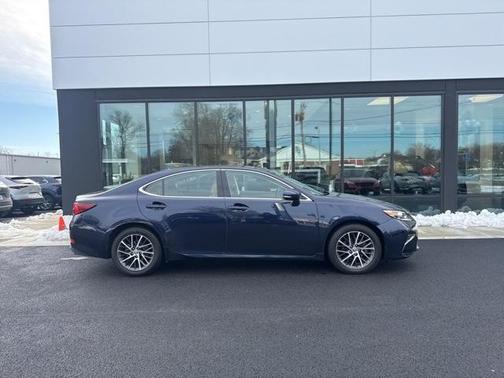 2017 Lexus ES 350 Base
