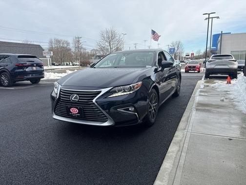 2017 Lexus ES 350 Base
