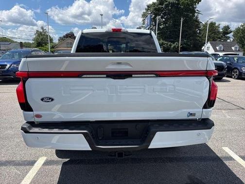 2025 Ford F-150 Lightning LARIAT