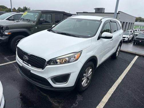 2017 Kia Sorento LX
