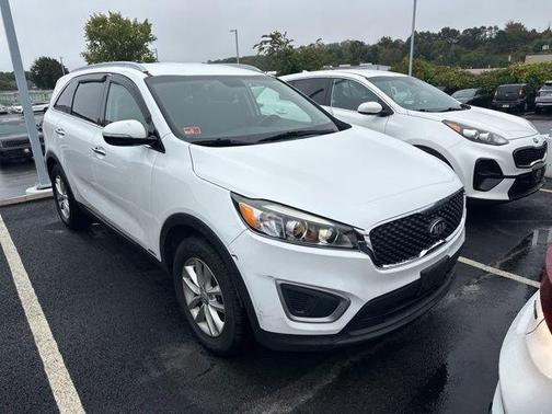 2017 Kia Sorento LX
