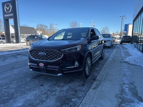 2020 Ford Edge Titanium