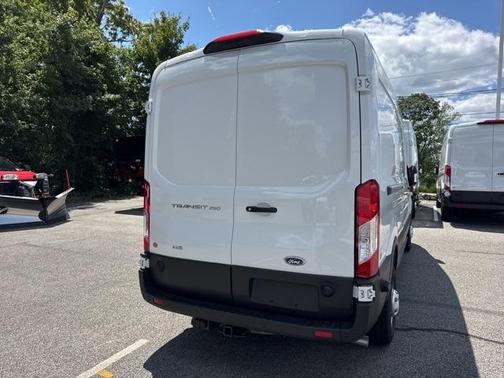 2025 Ford Transit-250 148 WB Medium Roof Cargo