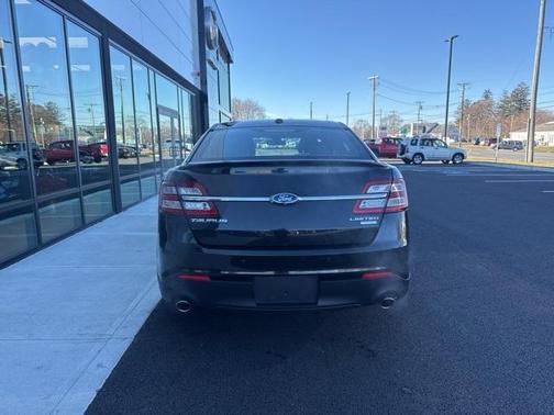 2015 Ford Taurus Limited