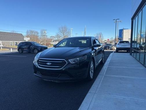 2015 Ford Taurus Limited