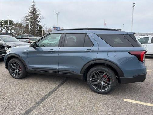 Vapor Blue Metallic 2026 Ford Explorer ST-Line