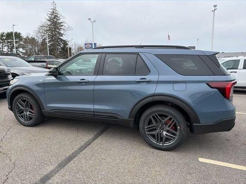 Vapor Blue Metallic 2026 Ford Explorer ST-Line