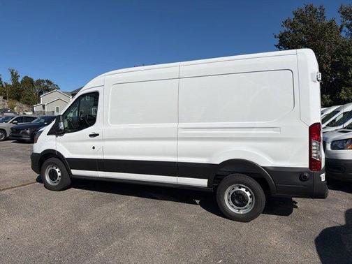 2025 Ford Transit-250 148 WB Medium Roof Cargo