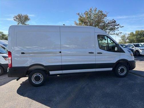 2025 Ford Transit-250 148 WB Medium Roof Cargo
