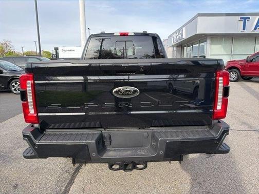Agate Black Metallic 2026 Ford F-350 XLT
