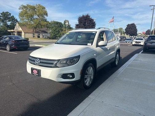 2016 Volkswagen Tiguan SE