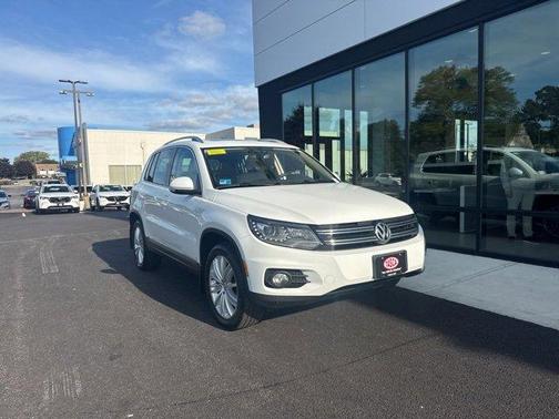 2016 Volkswagen Tiguan SE
