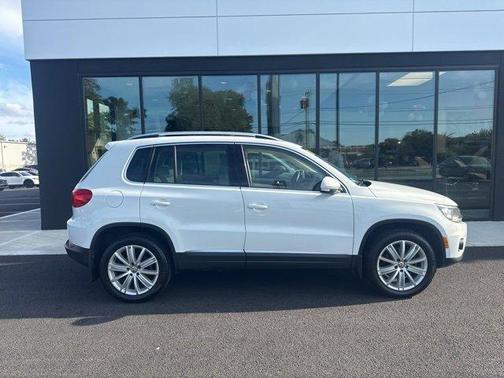 2016 Volkswagen Tiguan SE