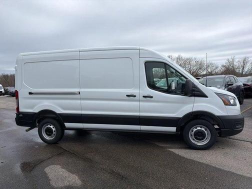 2026 Ford Transit-250 148 WB Medium Roof Cargo