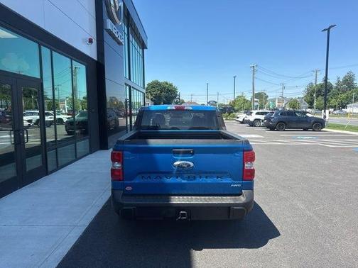 Blue Metallic 2022 Ford Maverick XL