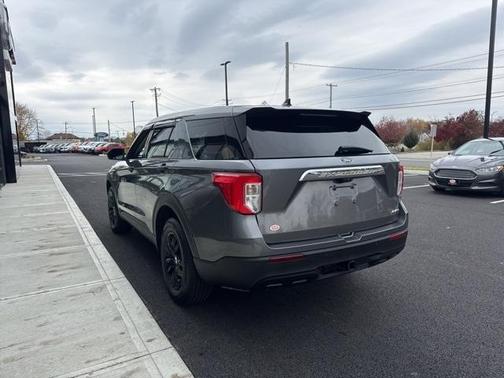 2021 Ford Explorer Base