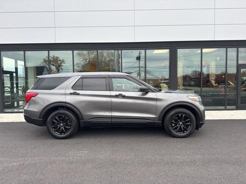 2021 Ford Explorer Base