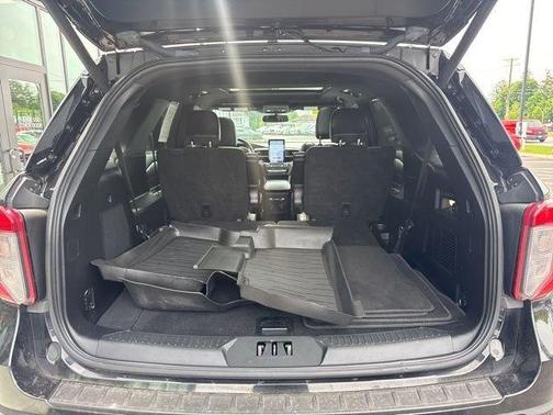 Black Metallic 2020 Ford Explorer ST