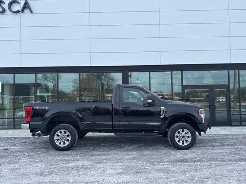 2022 Ford F-350 XLT