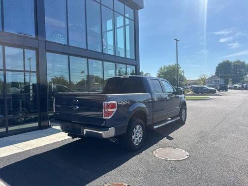 Blue 2013 Ford F-150 XLT